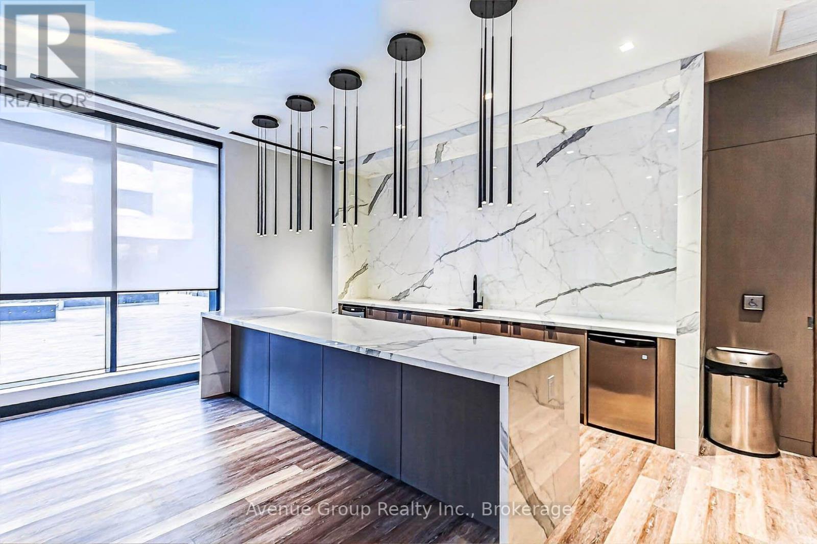 #616 8 TIPPETT ROAD - Image 34
