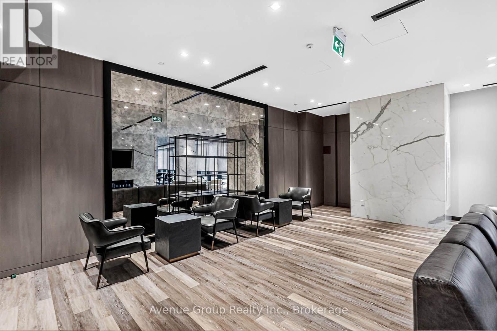#616 8 TIPPETT ROAD - Image 35