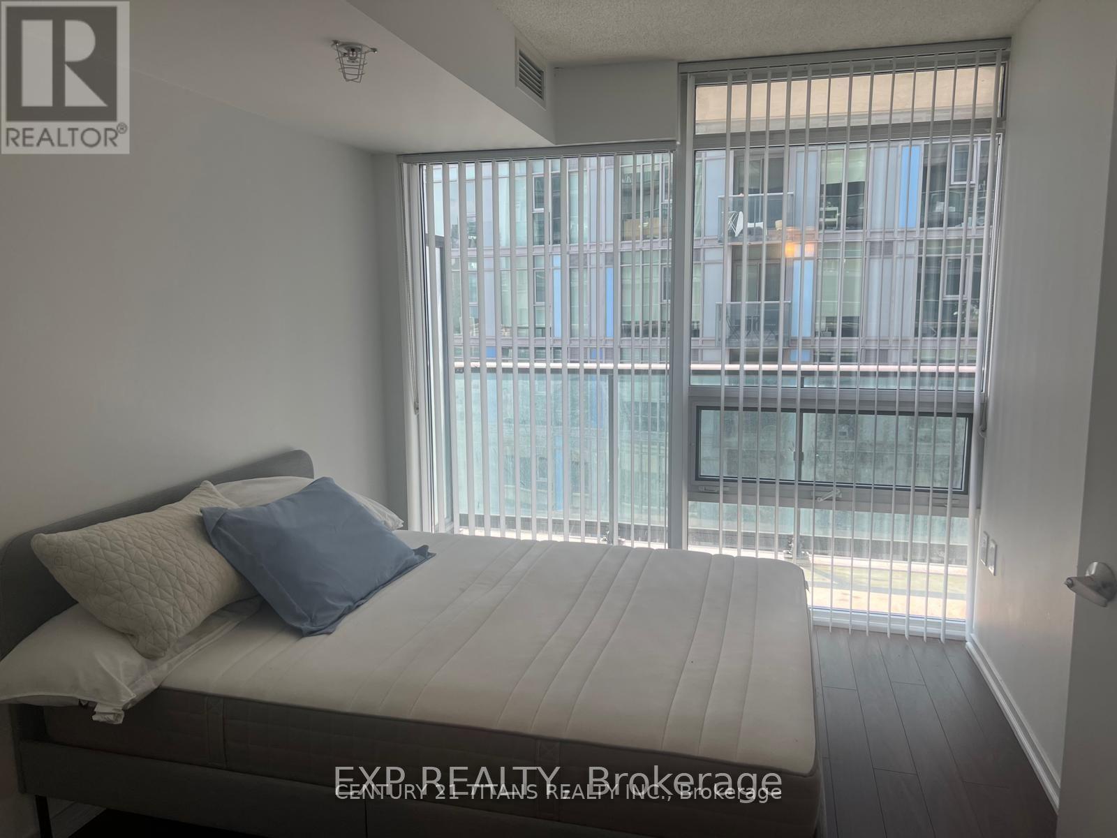 #1212 36 LISGAR STREET - 5