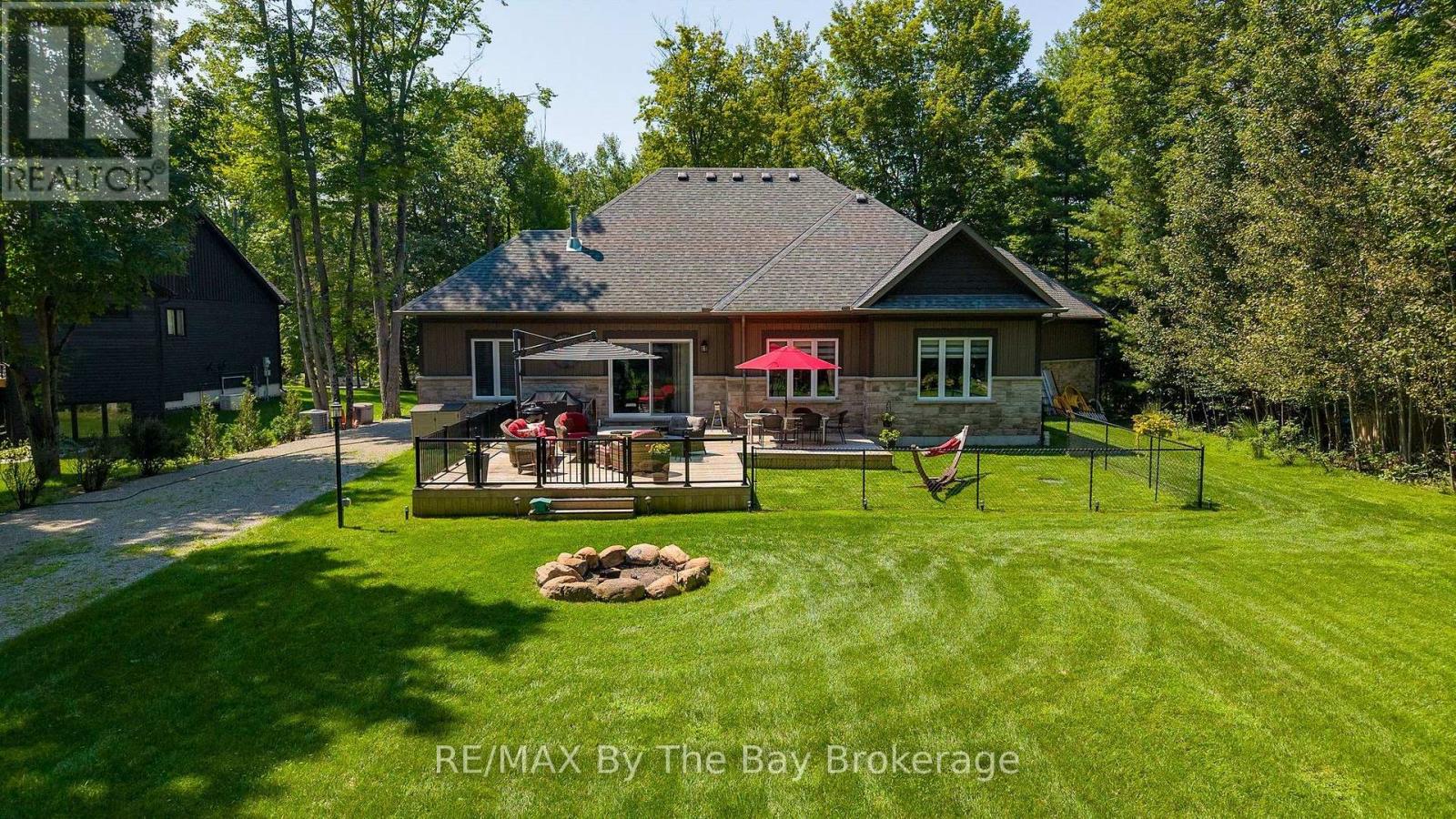 81 SPRUCE STREET - Image 30