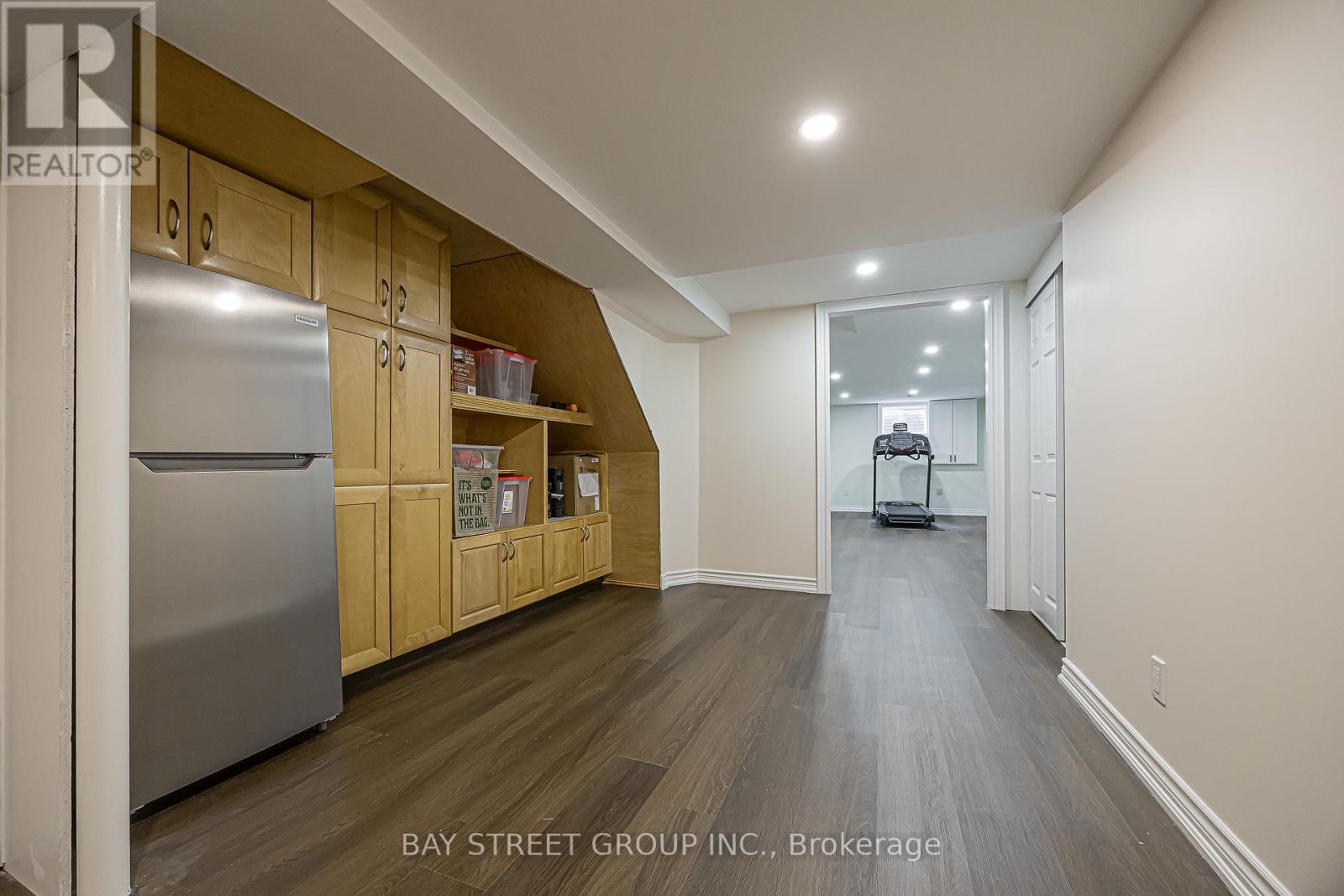 12 JILL COURT - 36
