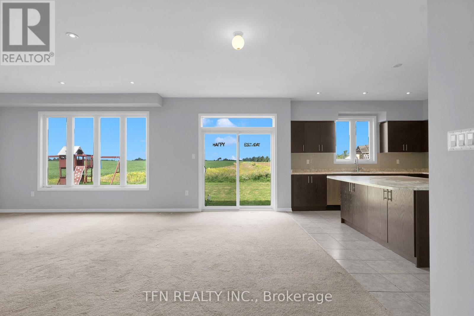 24 DON HADDEN CRESCENT - 12