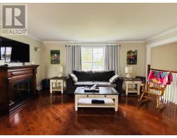 2 Seaview Crescent thumbnail 11
