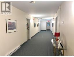 44 Brown Boulevard Unit# 2B, photo 3