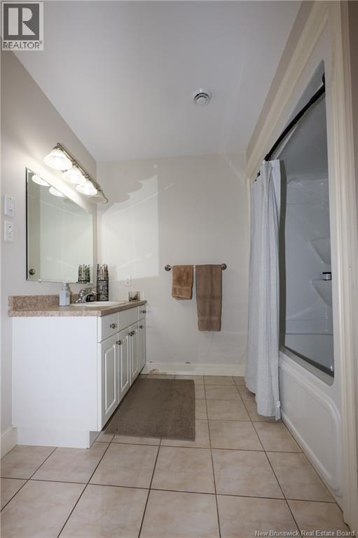 #2B 44 Brown Boulevard - 15