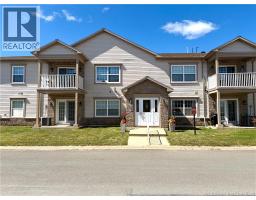 44 Brown Boulevard Unit# 2B, photo 2