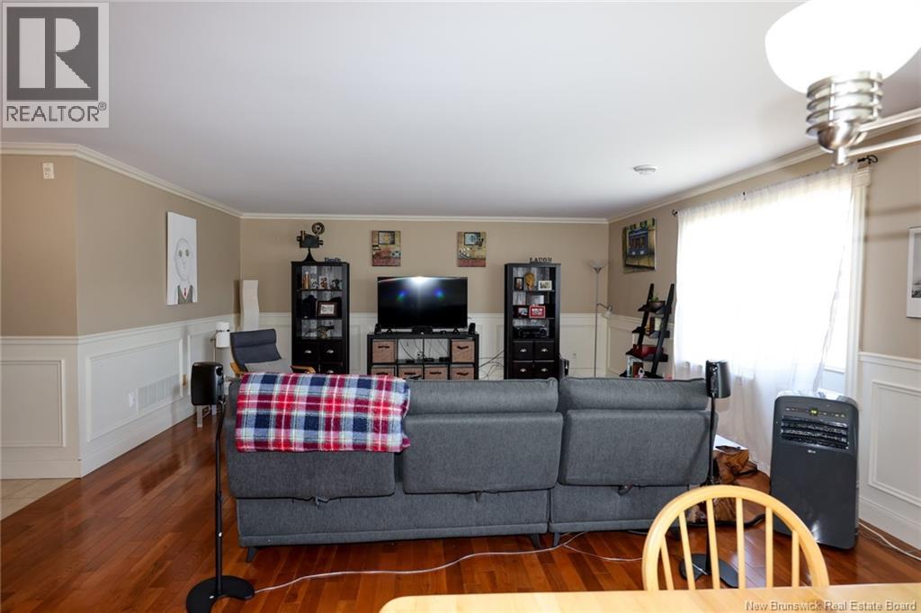 #2B 44 Brown Boulevard - 8