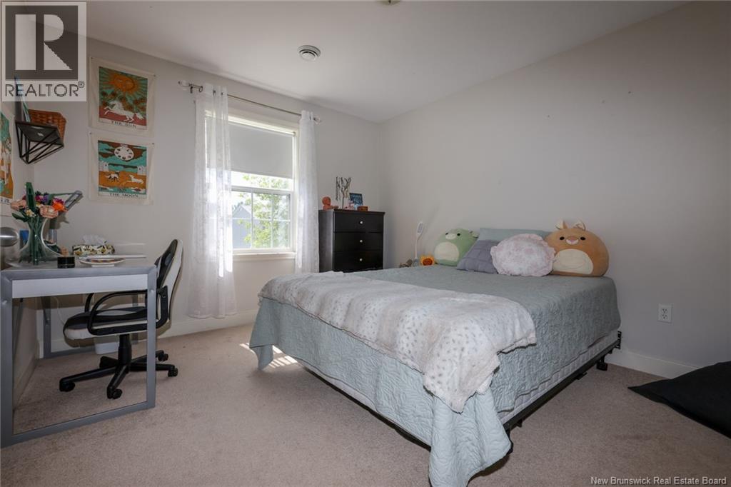#2B 44 Brown Boulevard - Image 14