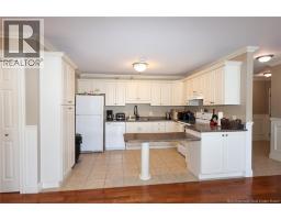 44 Brown Boulevard Unit# 2B, photo 6
