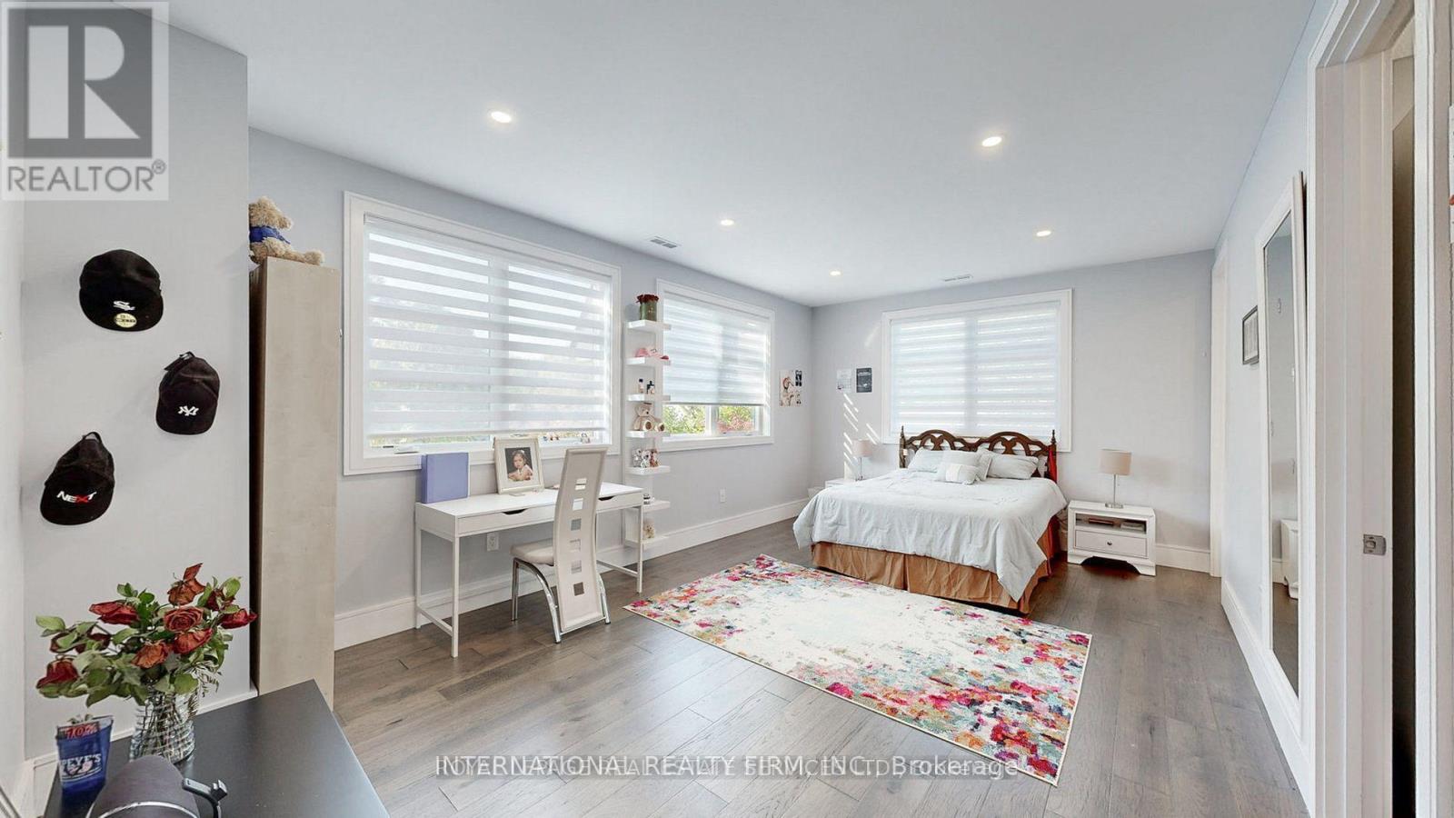 1286 CAMBRIDGE DRIVE - 16