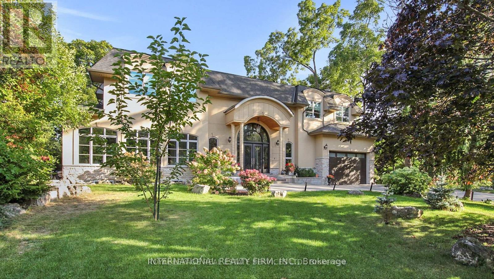 1286 CAMBRIDGE DRIVE - 2