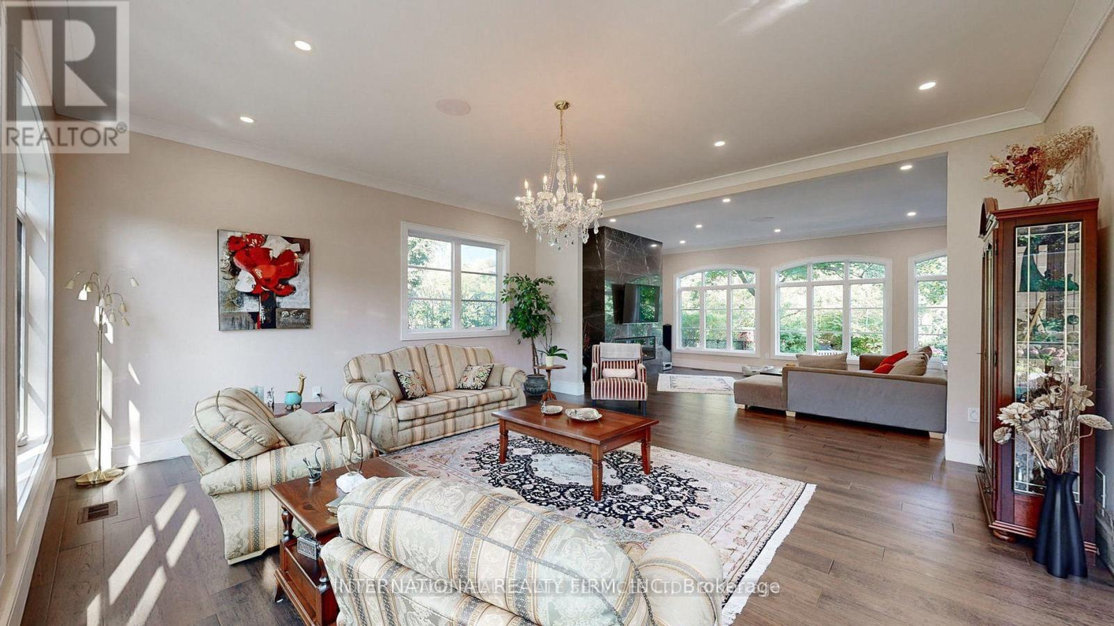 1286 CAMBRIDGE DRIVE - Image 5