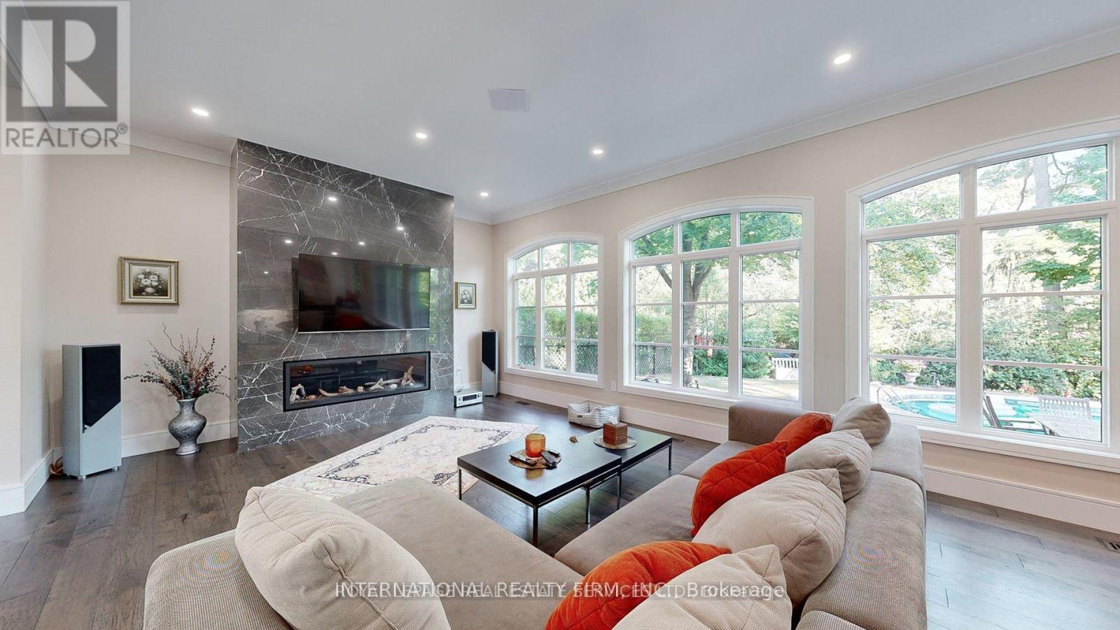 1286 CAMBRIDGE DRIVE - 6
