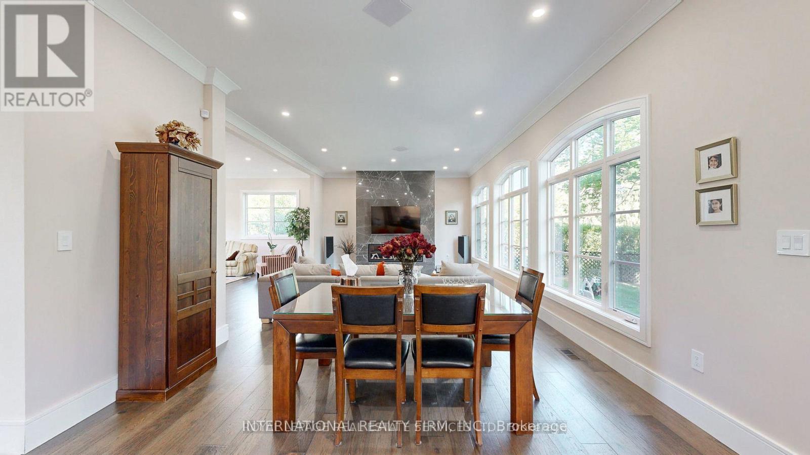 1286 CAMBRIDGE DRIVE - 7