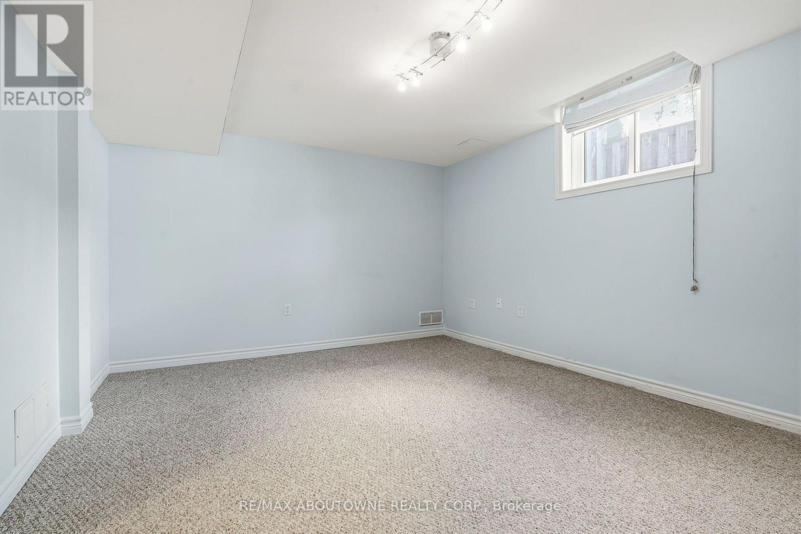 2381 GRAND OAK TRAIL - 33