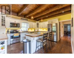 Family room - 17917 Highway 2, Fenwick, NS B0L1C0 Photo 13