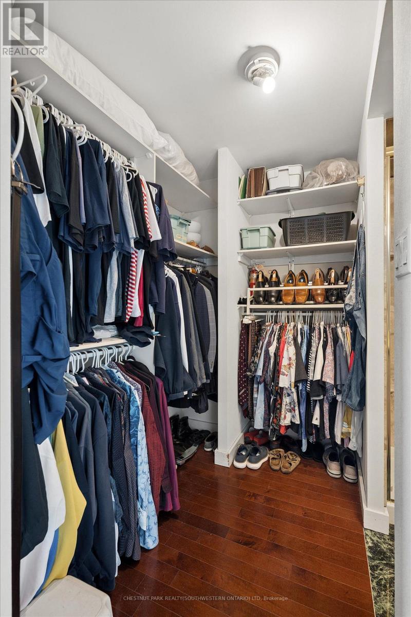 #PH9 265 WESTCOURT PLACE - Image 31