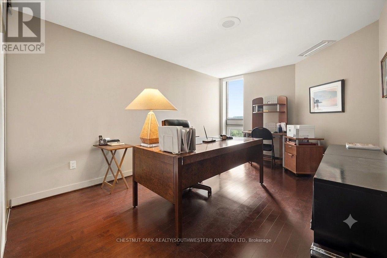 #PH9 265 WESTCOURT PLACE - Image 39