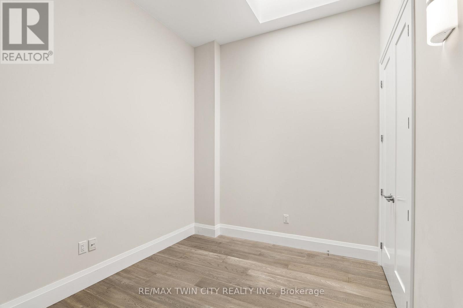 207, BUILDING A - 85 MORRELL STREET - 32