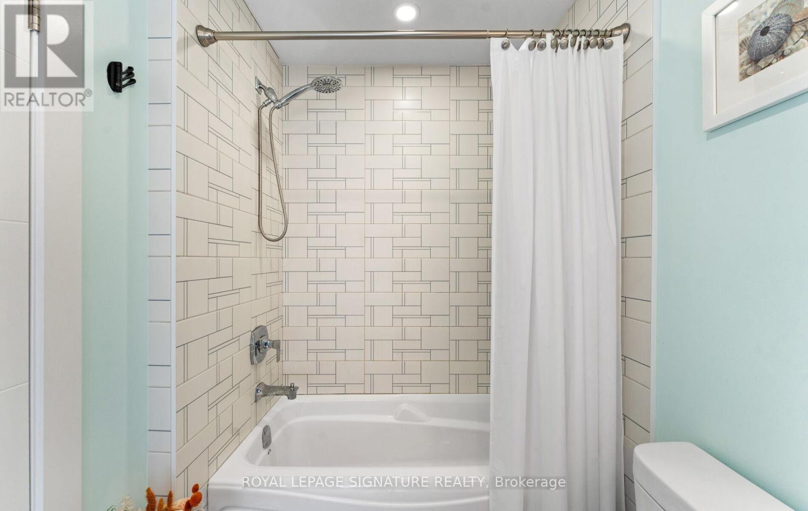 #91 270 TIMBERBANK BOULEVARD - Image 33