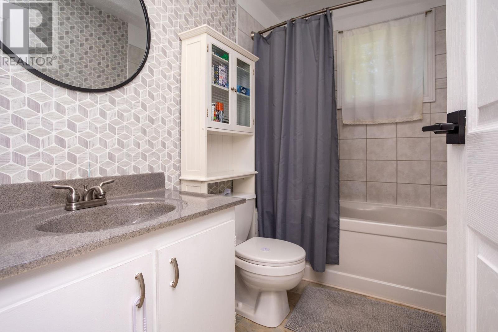 40 Poplar Drive - Image 13