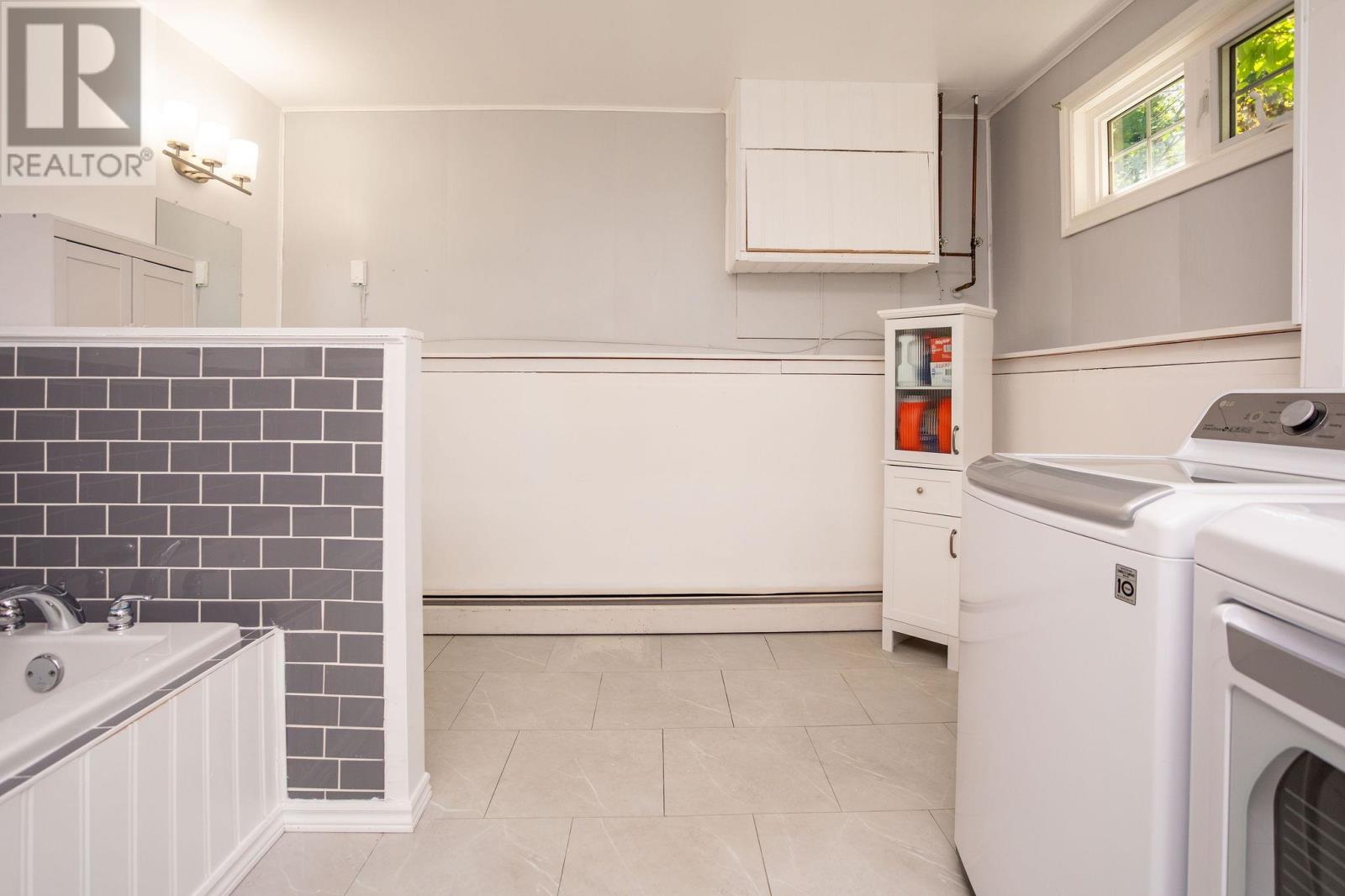 40 Poplar Drive - Image 20