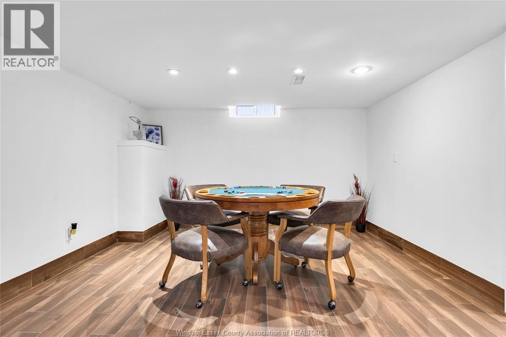 465 CHRISTOPHER - Image 15