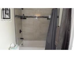 156 Hillside Dr S, Elliot Lake, ON P5A1V3 Photo 21