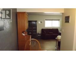 156 Hillside Dr S, Elliot Lake, ON P5A1V3 Photo 13