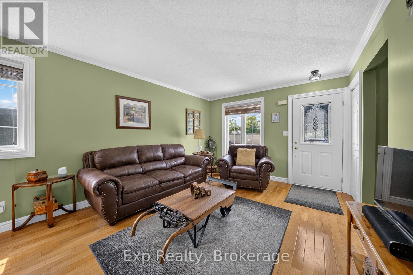 59 AVONDALE ROAD - 11