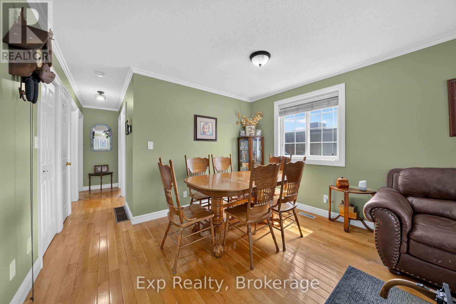 59 AVONDALE ROAD - 12