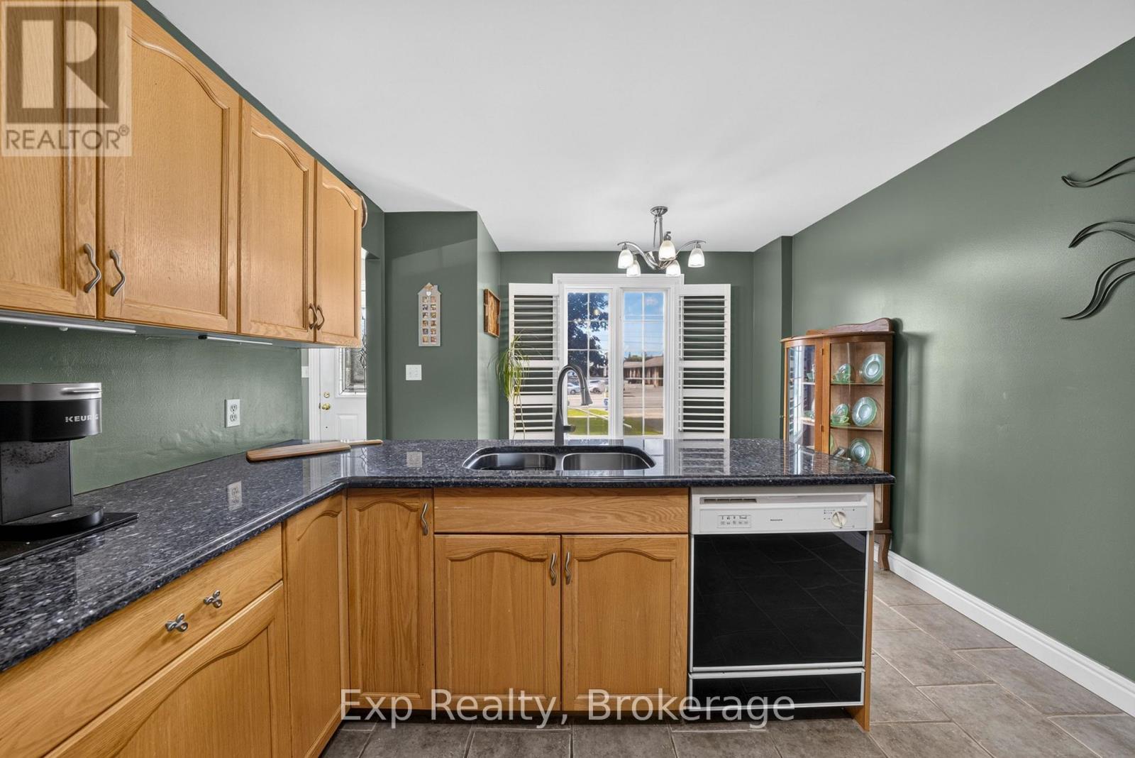 59 AVONDALE ROAD - Image 9