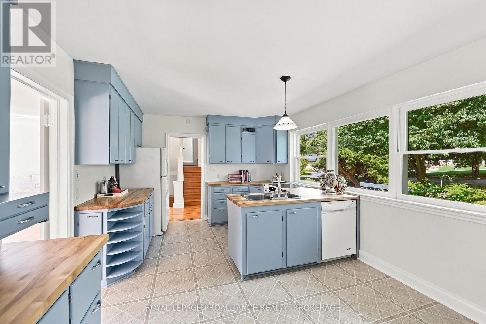 6 GRENVILLE CRESCENT - Image 15