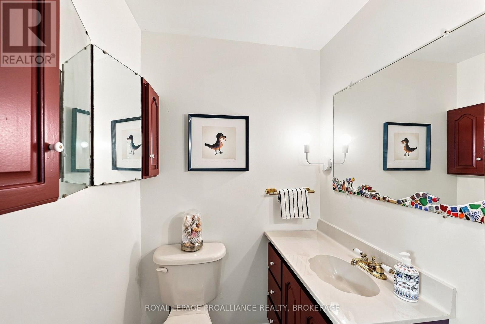 6 GRENVILLE CRESCENT - Image 27