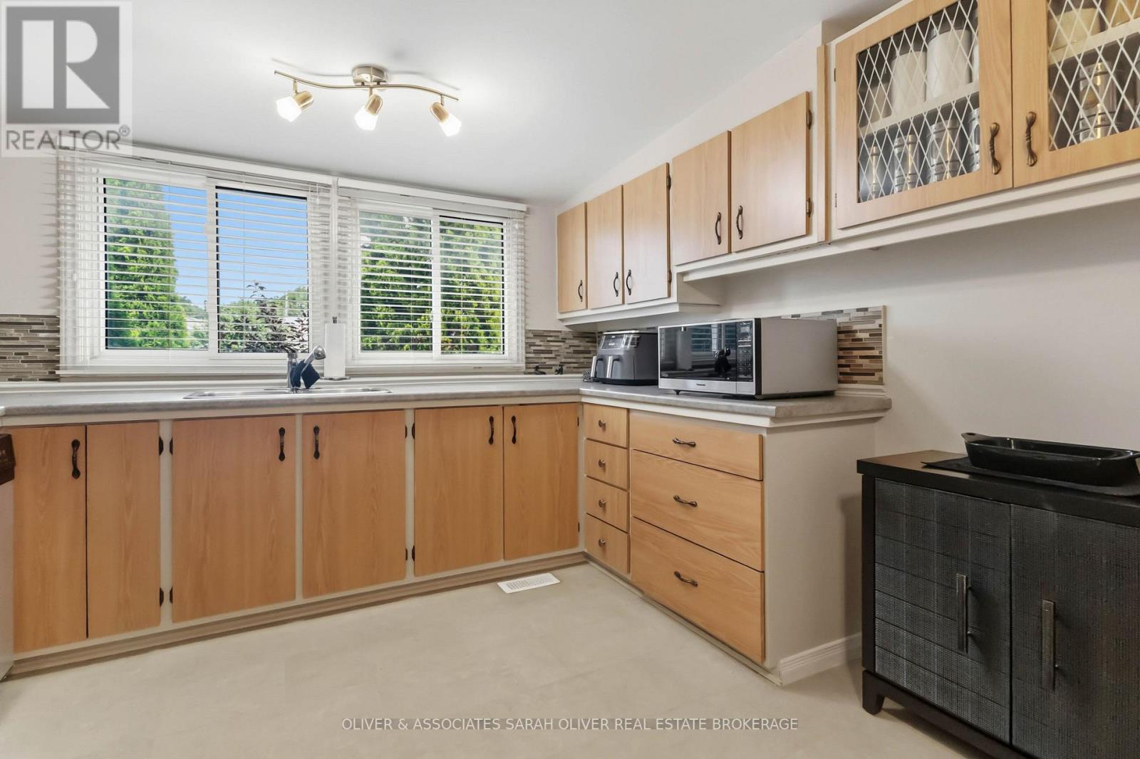 #96 198 SPRINGBANK DRIVE - 12
