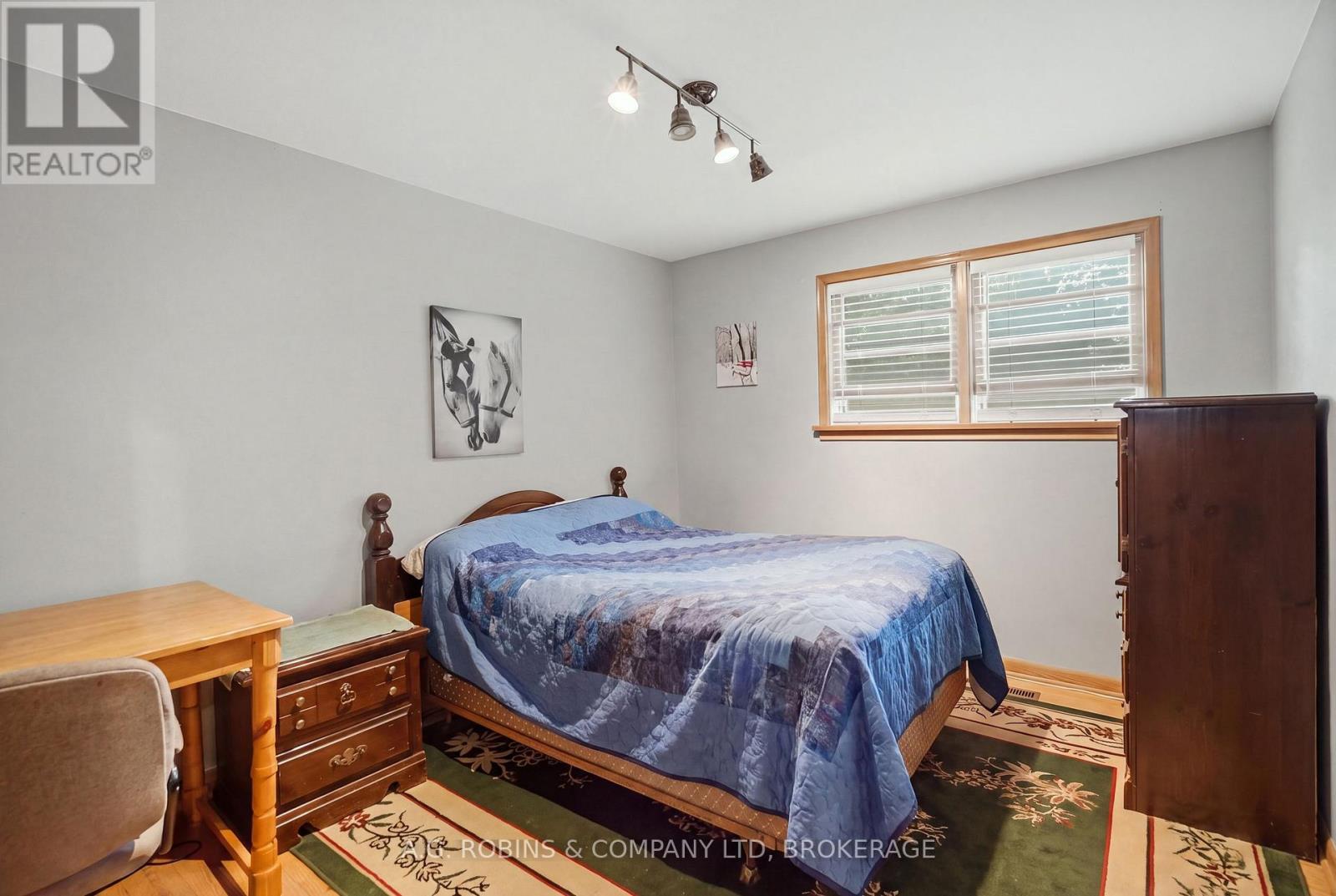 957 RIDGE ROAD - Image 21