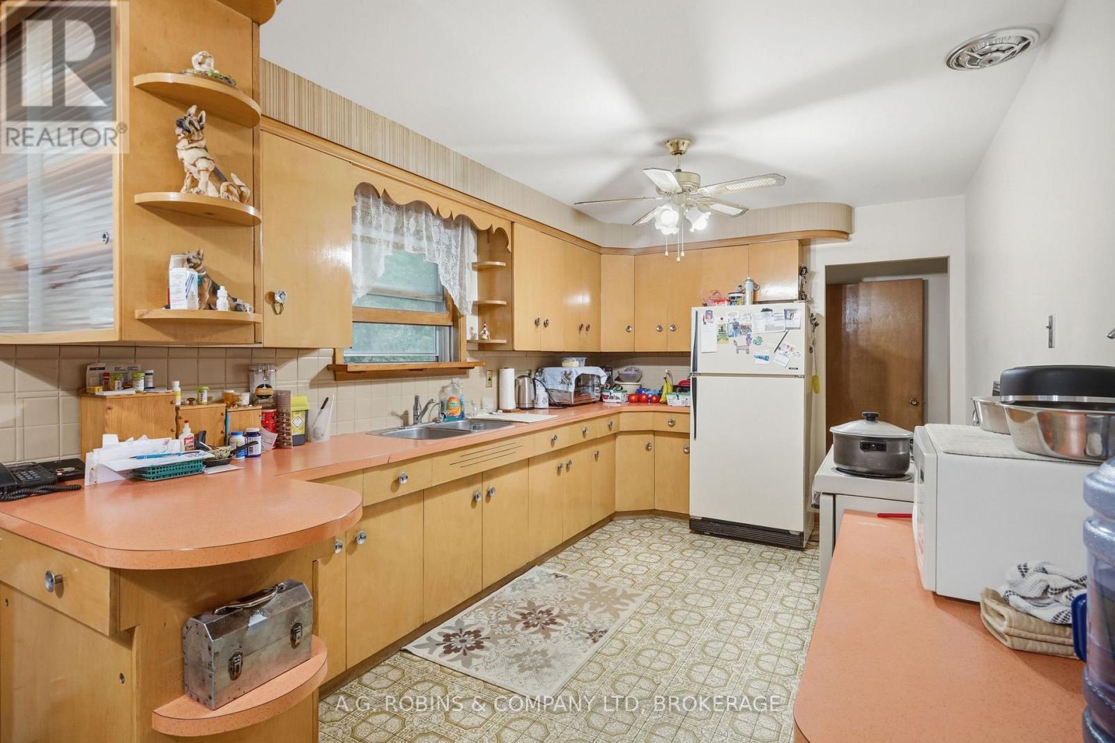 957 RIDGE ROAD - Image 18