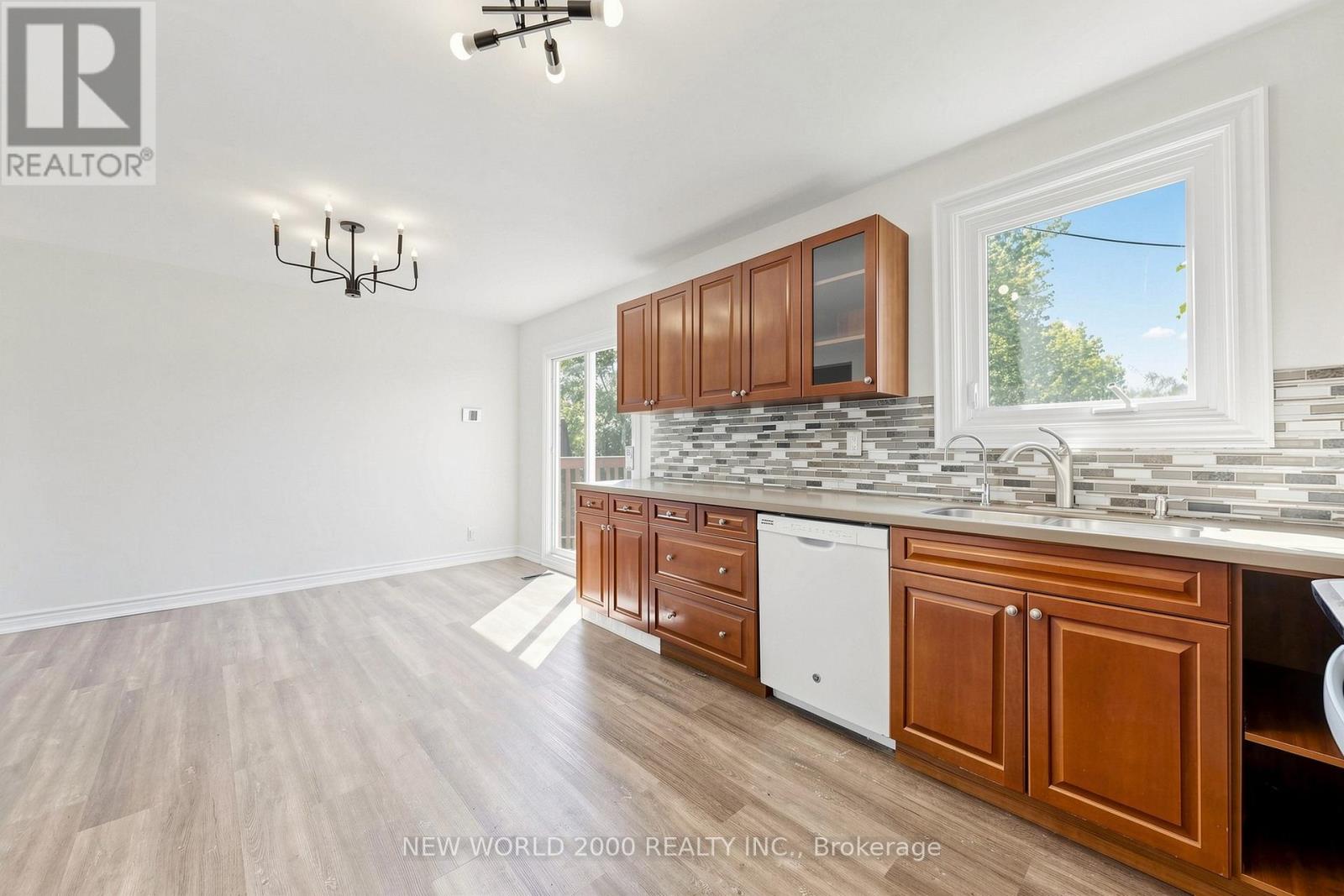 10 BUCE AVENUE - Image 12