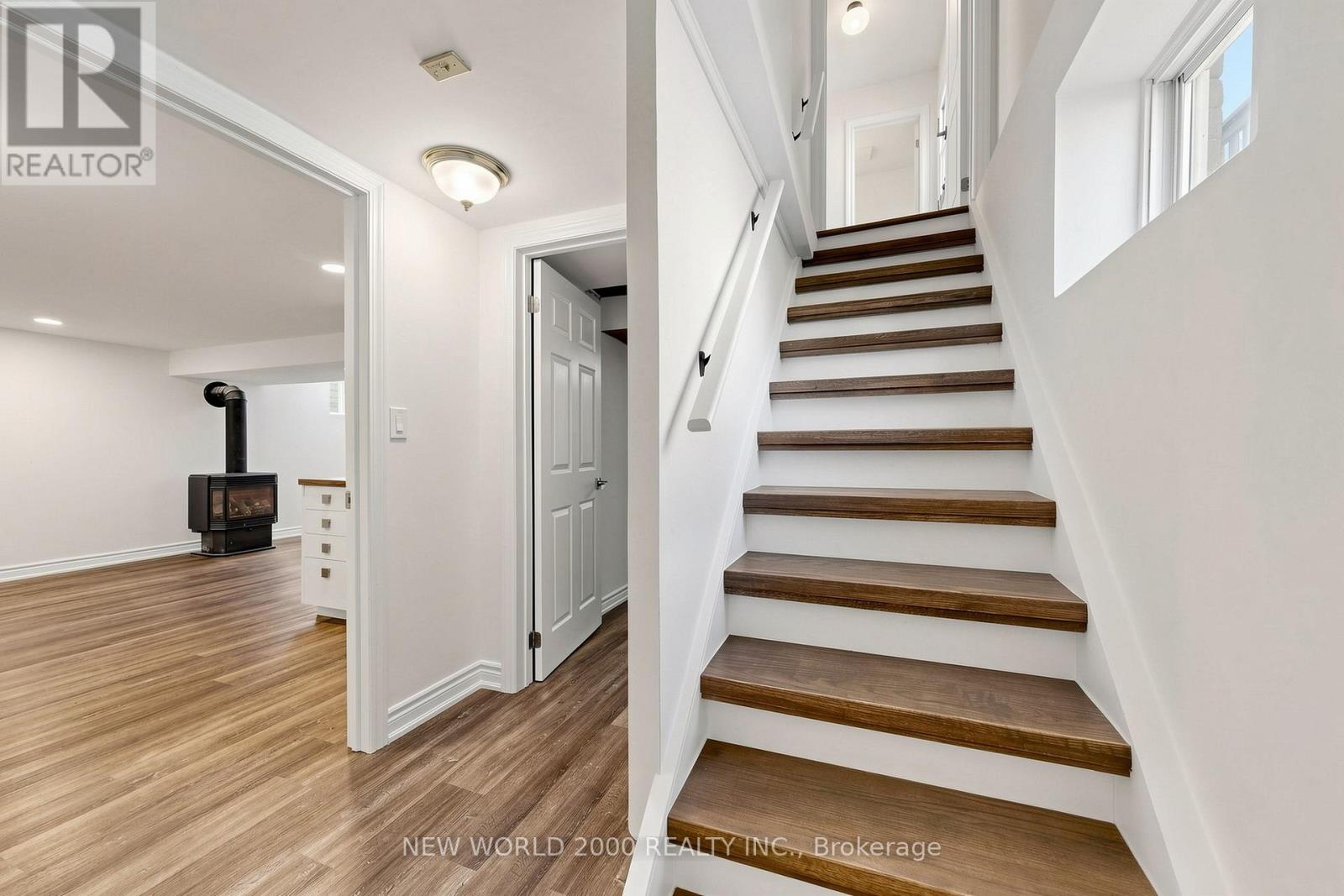 10 BUCE AVENUE - 27