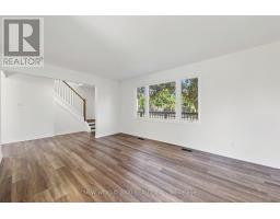 Dining room - 10 Buce Avenue, Bradford West Gwillimbury, ON L3Z2C4 Photo 8