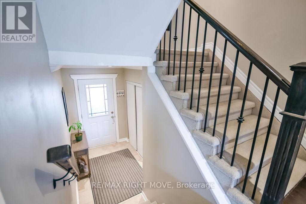 #31 12 LANKIN BOULEVARD - 10