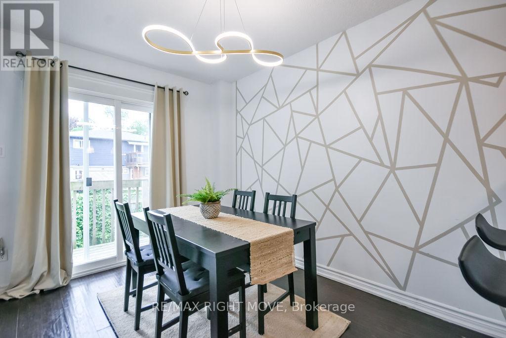 #31 12 LANKIN BOULEVARD - 15
