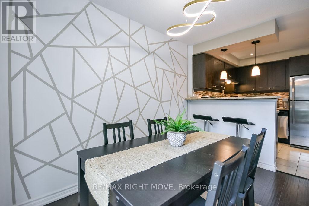 #31 12 LANKIN BOULEVARD - Image 16