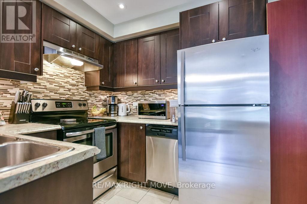 #31 12 LANKIN BOULEVARD - Image 18