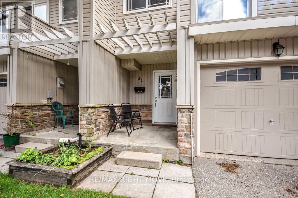 #31 12 LANKIN BOULEVARD - 2