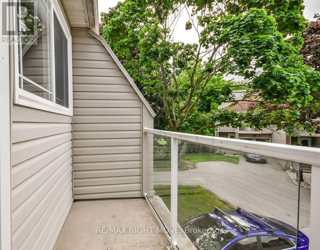 #31 12 LANKIN BOULEVARD - 28