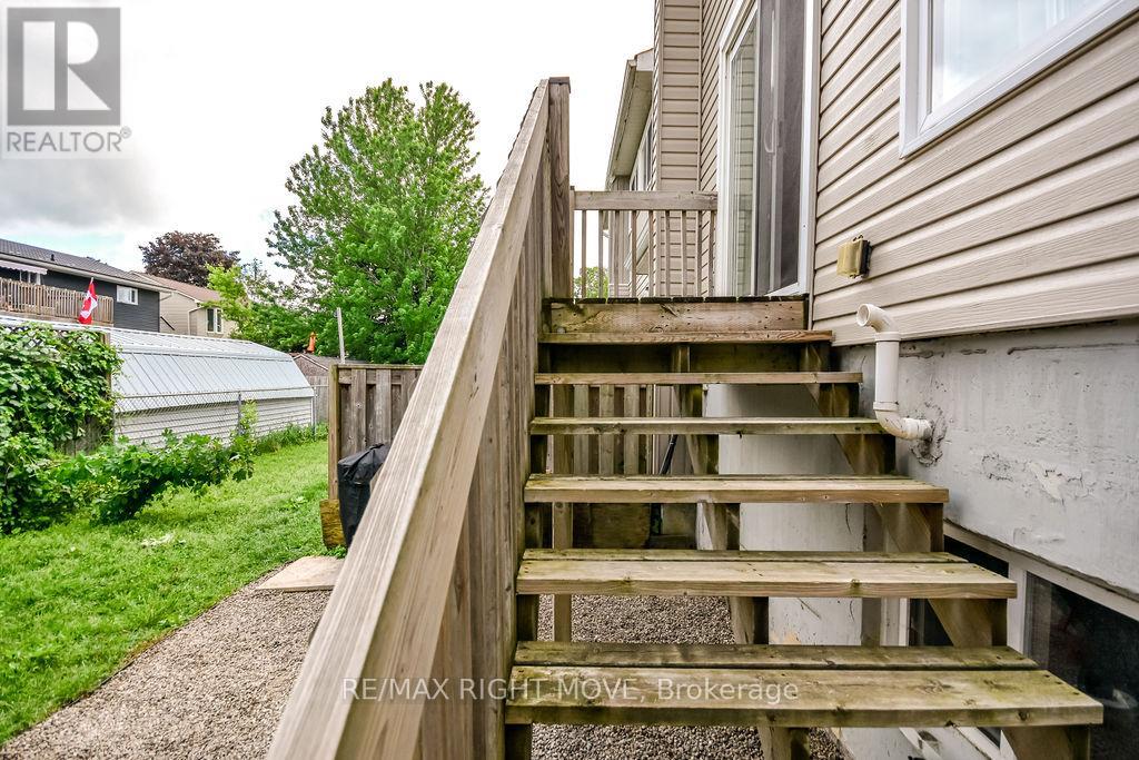 #31 12 LANKIN BOULEVARD - 35