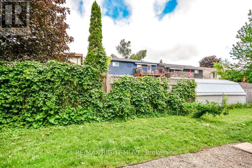 #31 12 LANKIN BOULEVARD - Image 36