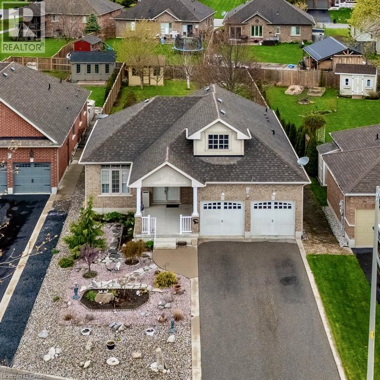 21 KELLY Drive - 1