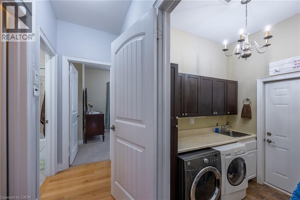 21 KELLY Drive - 11